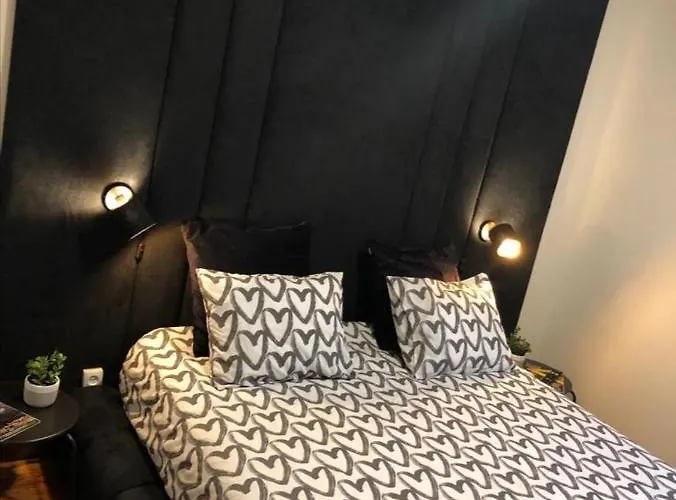 Angel By Prada House Hostel *