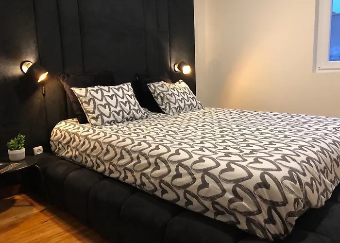 Angel By Prada House Hostel